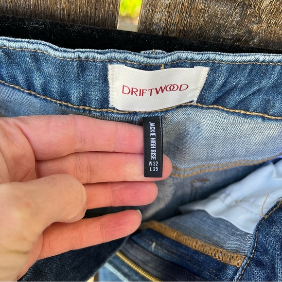 Driftwood Jackie High Rise Floral Embroidery Jeans Sz 32 X 29 - Picture 3 of 16